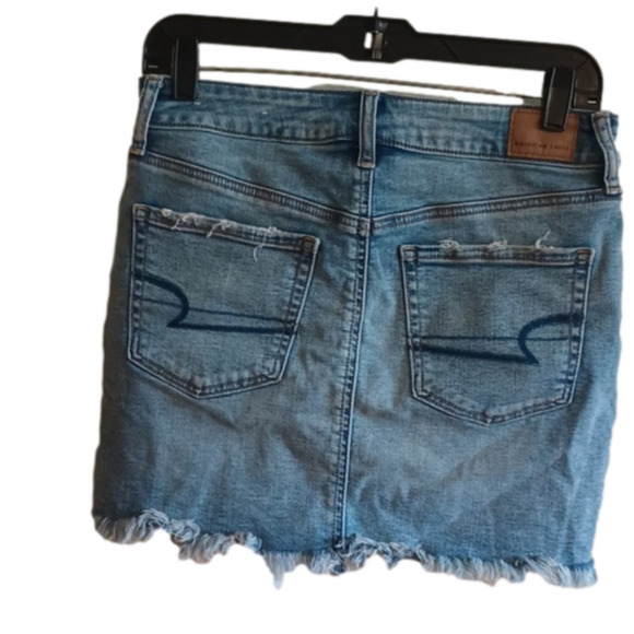 AMERICAN Eagle distressed denim skirt. Supercute for school.Size 6.Spring! - Picture 4 of 10